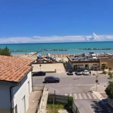 Artemide Fronte Mare Apartamento Pescara